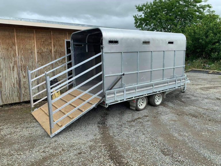 Willow Creek General Engineering Services Custom Horse Float Trailer (1)
